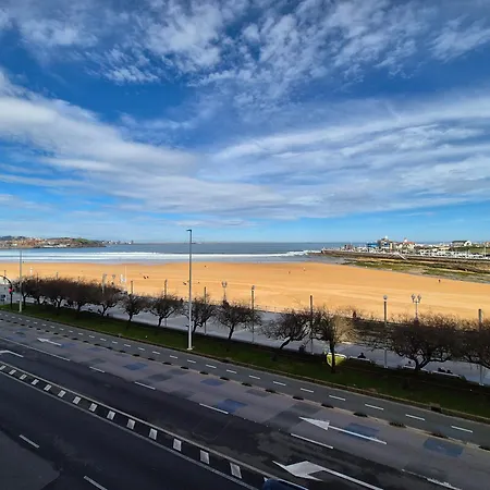 1b143 Amplio Apto En Primera Linea De Playa By R2r Consulting Apartament Gijón