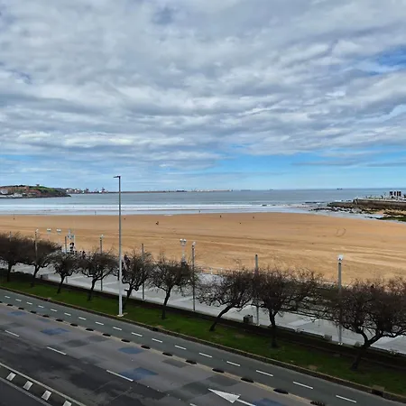 1b143 Amplio Apto En Primera Linea De Playa By R2r Consulting Apartment Gijon