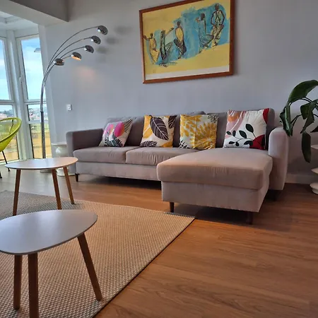 Apartment 1b143 Amplio Apto En Primera Linea De Playa By R2r Consulting Gijon